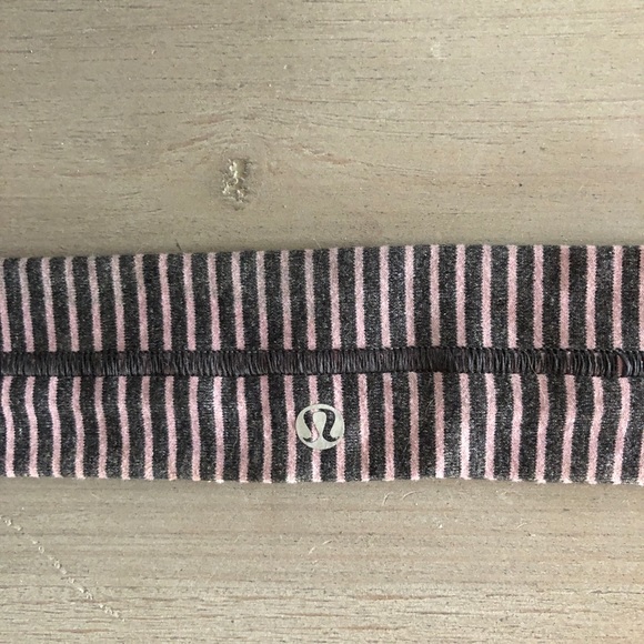 lululemon Headband- SOLD - Picture 2 of 3